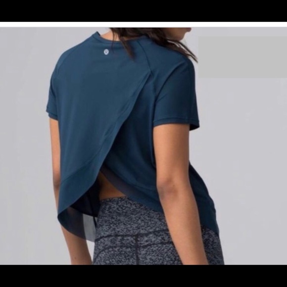 lululemon athletica Tops - NWT Lululemon Quick Pace SS Top - Size 6